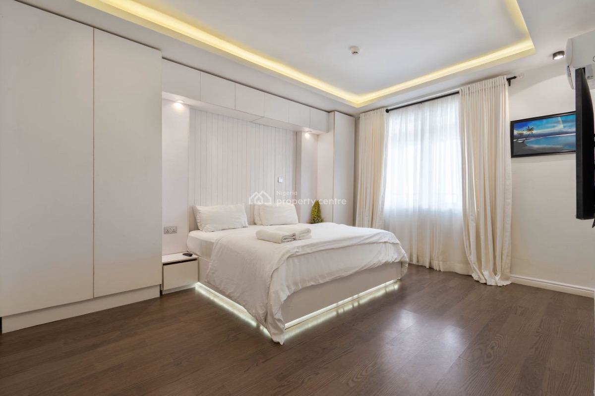 Luxury 3 Bedroom Apartment, Lekki Phase 1, Lekki, Lagos, Flat / Apartment Short Let