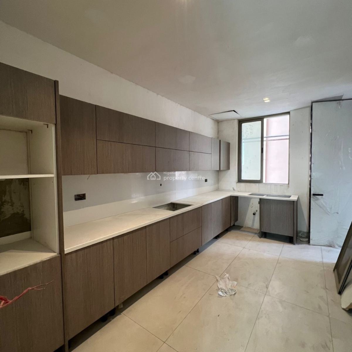 Good Investment Offer,luxury 4bedroom Apartment with Elevator,pool,gym, Ikate Lekki, Lekki Phase 1, Lekki, Lagos, Flat / Apartment for Sale