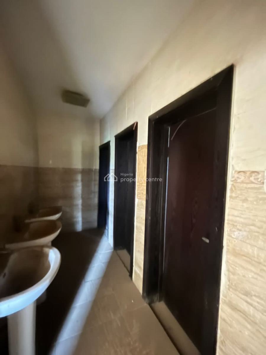 Solidly Built 34 Unit Office Plaza/ Complex, on 3 Floors , Cofo, Strategic Location, Utako, Abuja, Plaza / Complex / Mall for Sale