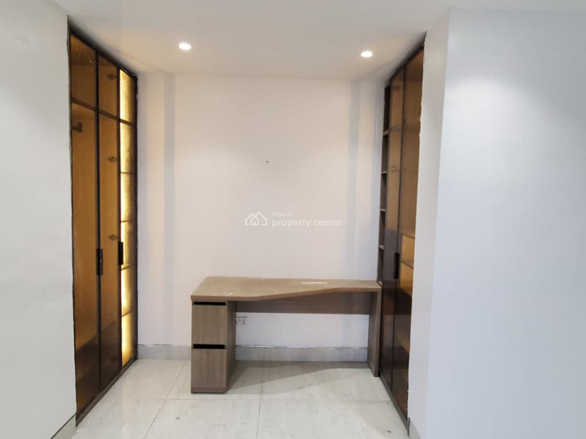 Exquisitely Built 4 Bedroom Maisonette with a Swimming Pool and Gym, Ikoyi, Lagos, House for Rent