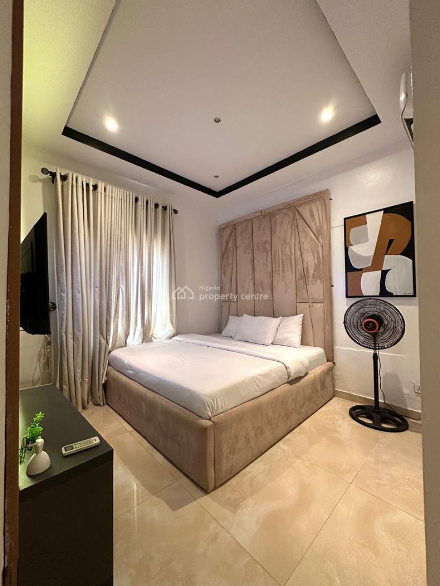 Luxury 3 Bedroom Apartment, Freedom Way, Lekki Phase 1, Lekki, Lagos, Flat / Apartment Short Let