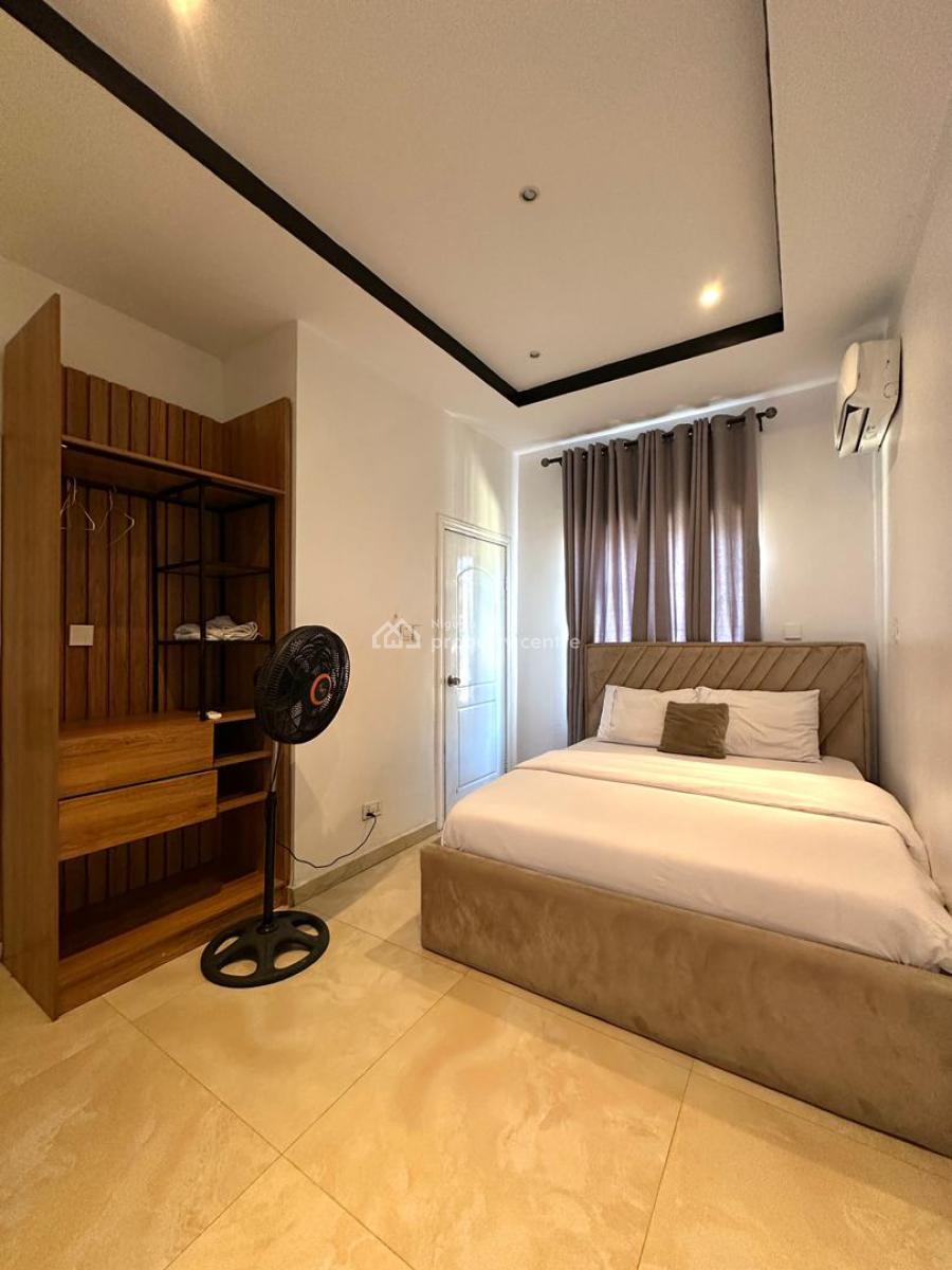 Luxury 3 Bedroom Apartment, Freedom Way, Lekki Phase 1, Lekki, Lagos, Flat / Apartment Short Let