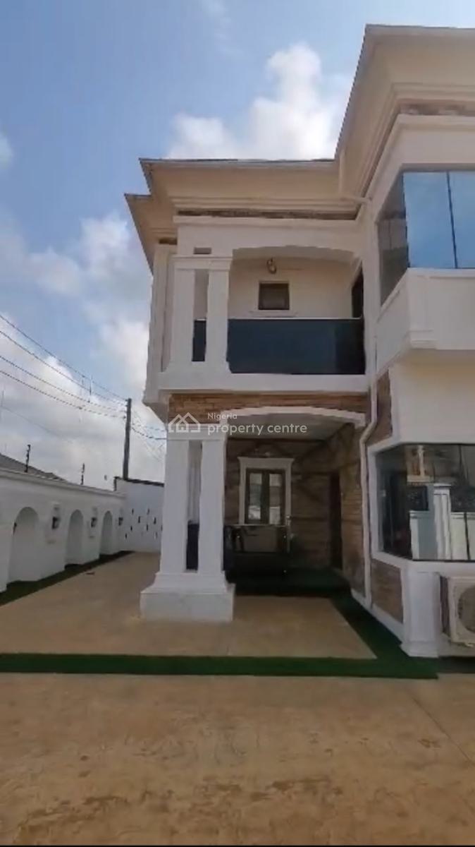 Luxury 2 Bedroom Apartment (upstairs) at Grammer Sch Ikorodu:, Grammar School, Ikorodu, Lagos, Flat / Apartment for Rent