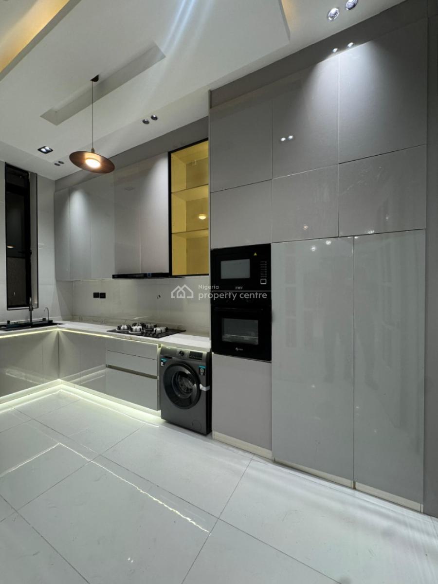 Magnificent 5  Beds with a Private Pool,gym & Cinema., Chevron Drive, Lekki, Lagos, Detached Duplex for Sale