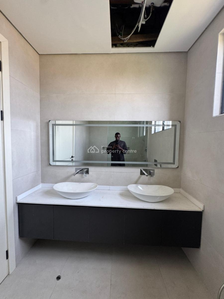 Aesthetically Pleasing 4 Bedroom Semi-detached Duplex with a Garden, Cowrie Creek Estate, Ikate, Lekki, Lagos, Semi-detached Duplex for Sale