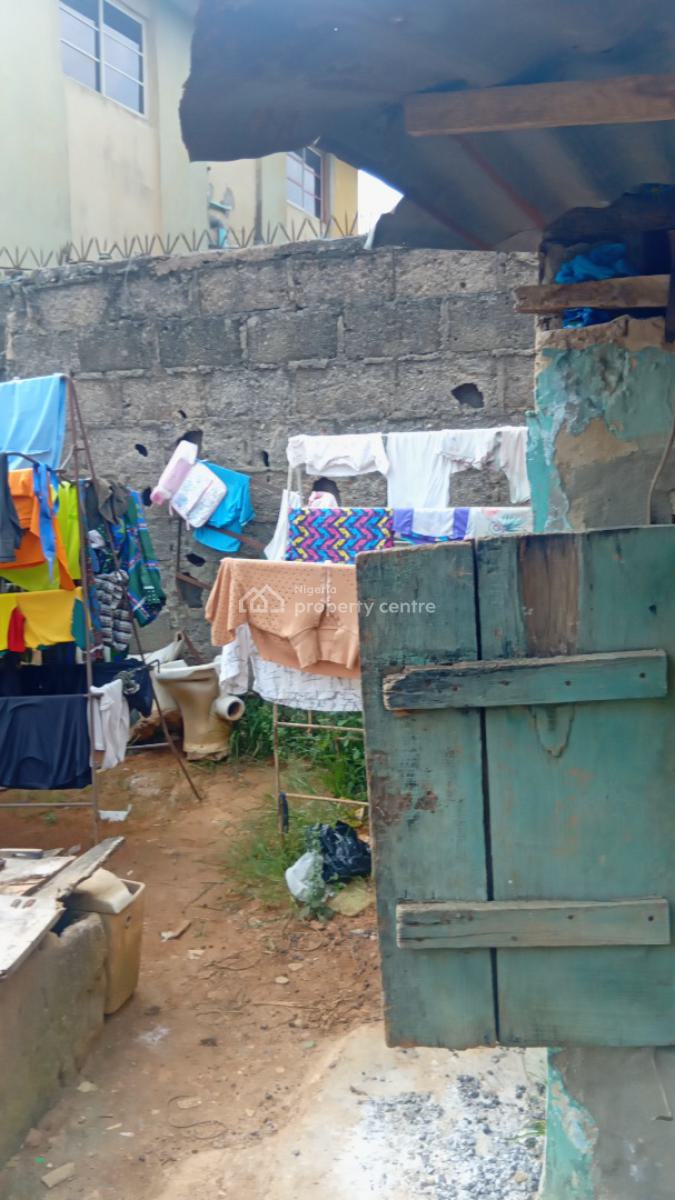 Demolishable Bungalow on 462sqm Land Along Isheri Magodo Road, Bankole Street, Before Magodo Phase 1 Gate, Magodo Road, Gra Phase 1, Magodo, Lagos, Residential Land for Sale