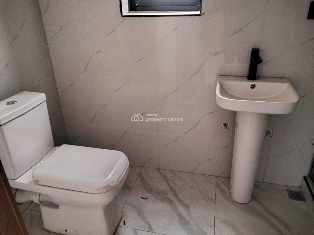 5 Bedroom Detached Duplex, Magodo, Lagos, Detached Duplex for Sale