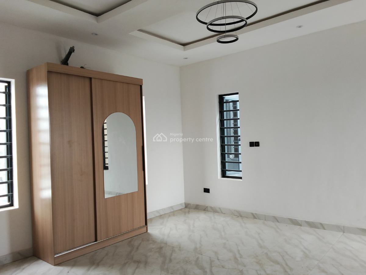 5 Bedroom Detached Duplex, Magodo, Lagos, Detached Duplex for Sale