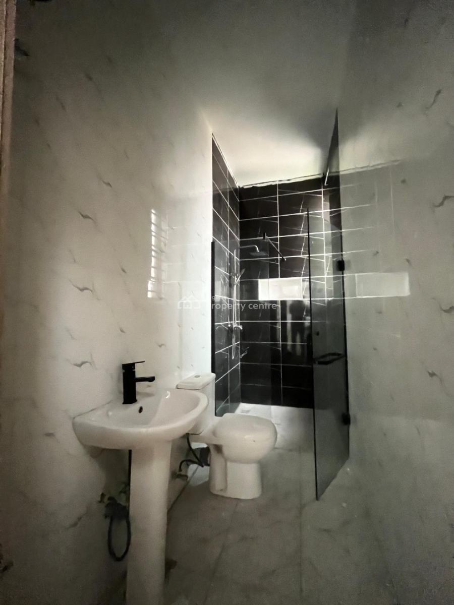 Brand New 2 Bedroom Service Apartment with Swimming Pool and Gym, Ologolo, Lekki, Lagos, Flat / Apartment for Sale