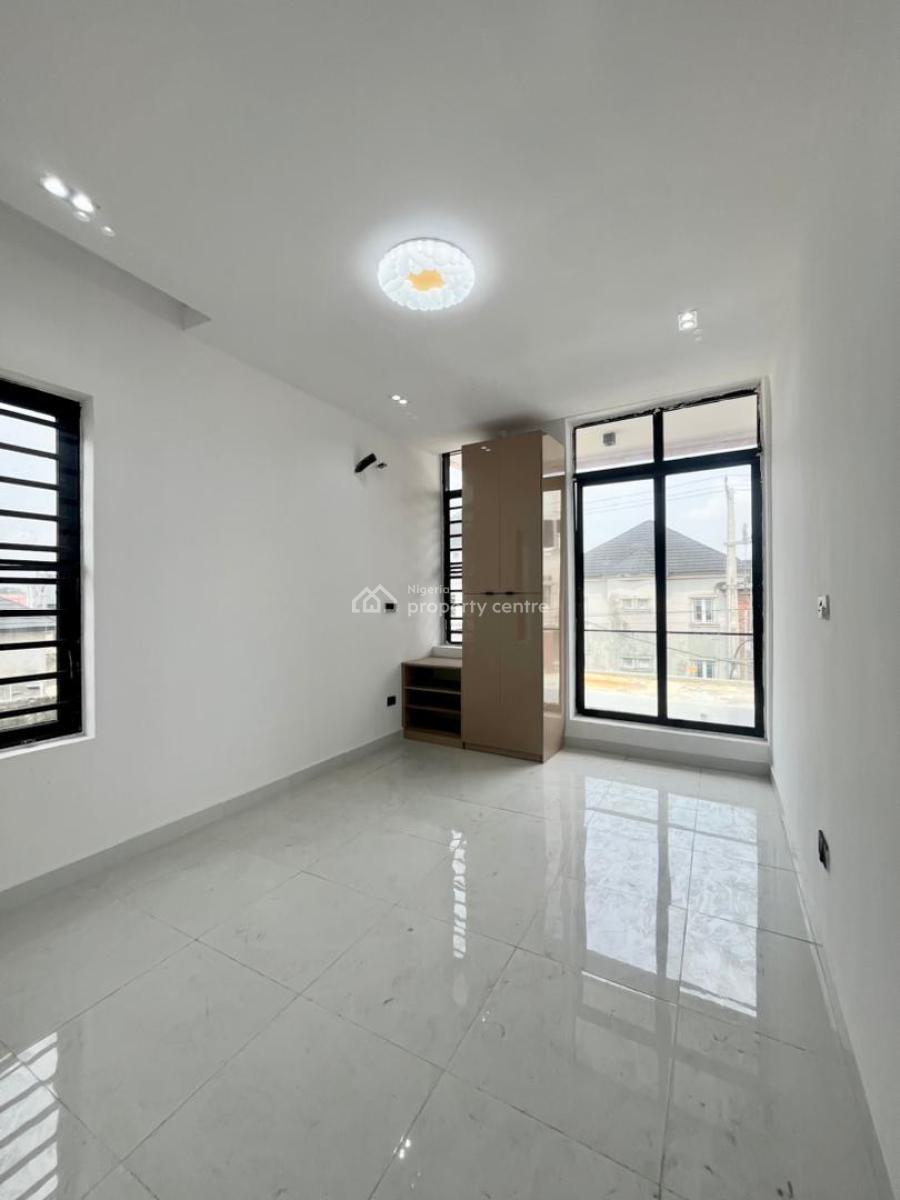 Luxury 2 Bedroom Serviced Apartment for Airbnb at Ologolo, Ologolo, Lekki, Lagos, Flat / Apartment for Sale