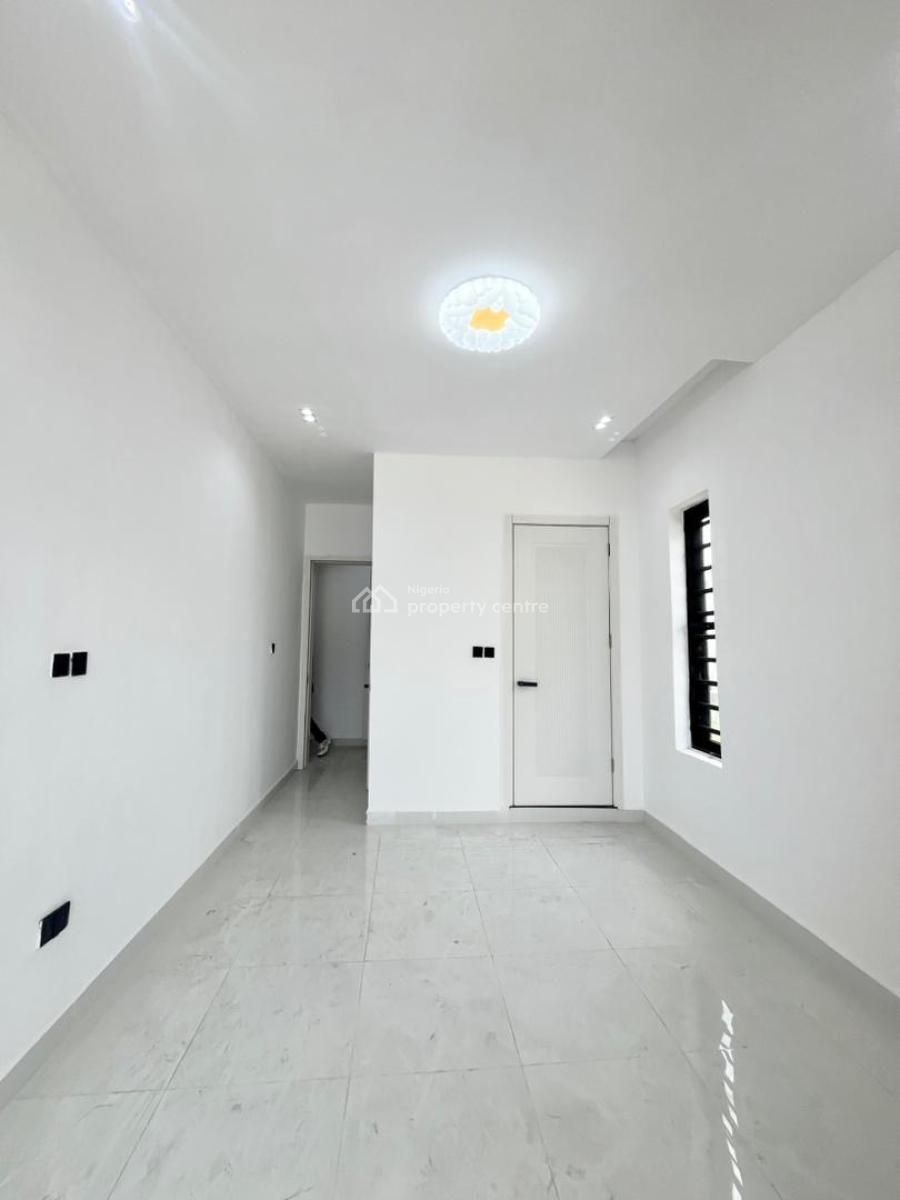 Luxury 2 Bedroom Serviced Apartment for Airbnb at Ologolo, Ologolo, Lekki, Lagos, Flat / Apartment for Sale