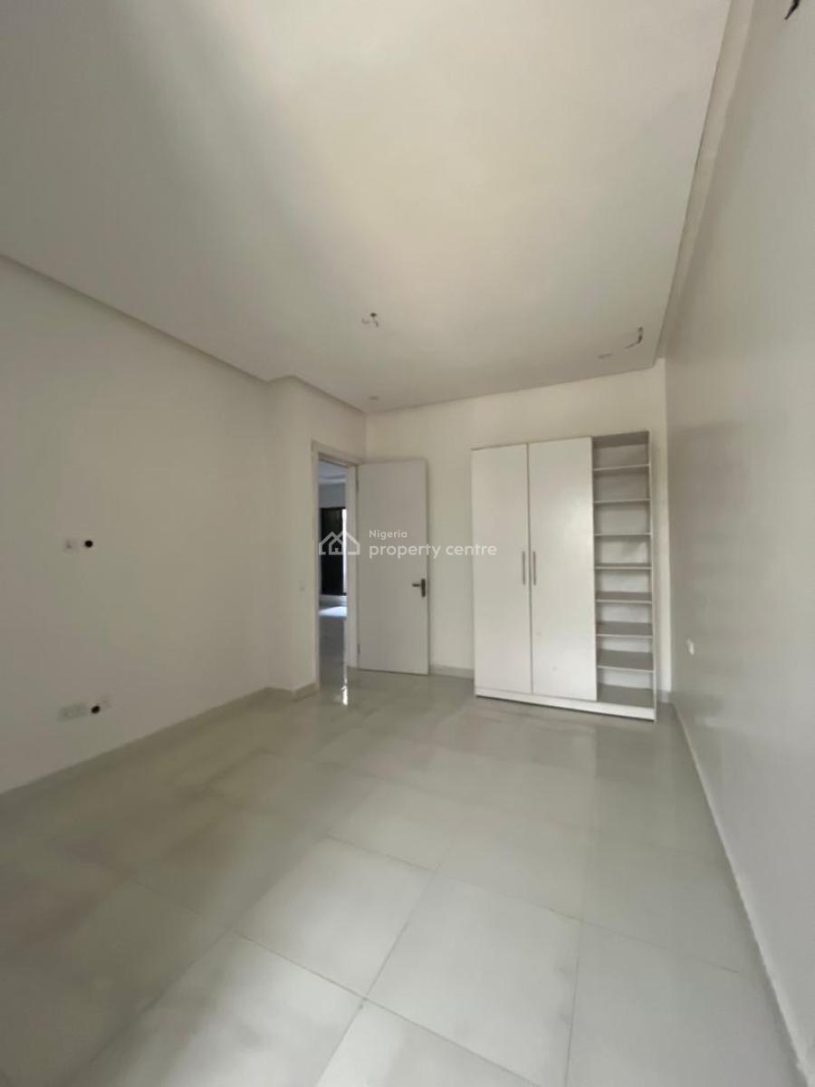 Spacious 4 Bedroom Serviced Terrace in a Private Estate at Ologolo, Ologolo, Lekki, Lagos, Terraced Duplex for Rent