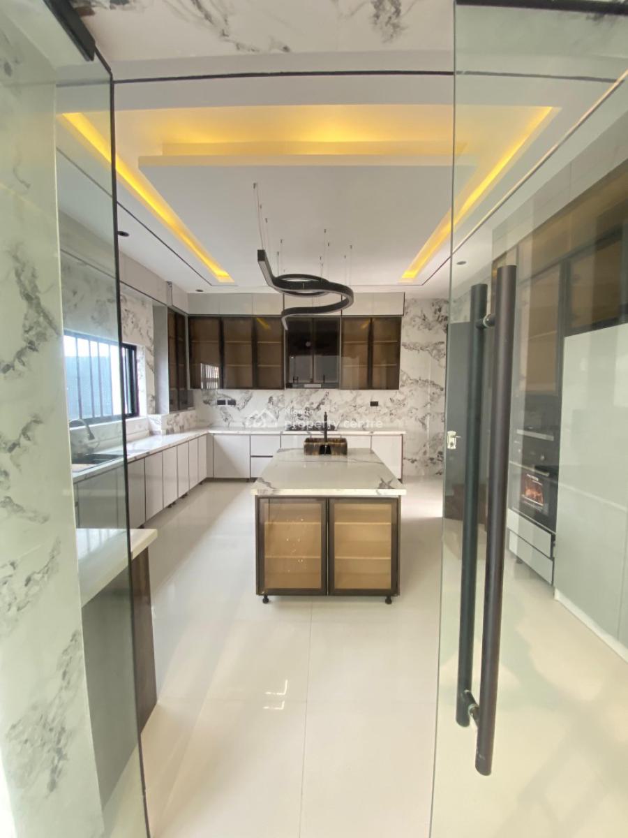 Luxury 5 Bedroom Fully Detached Duplex in a Private Estate at Lekki, Lekki Phase 1, Lekki, Lagos, Detached Duplex for Sale