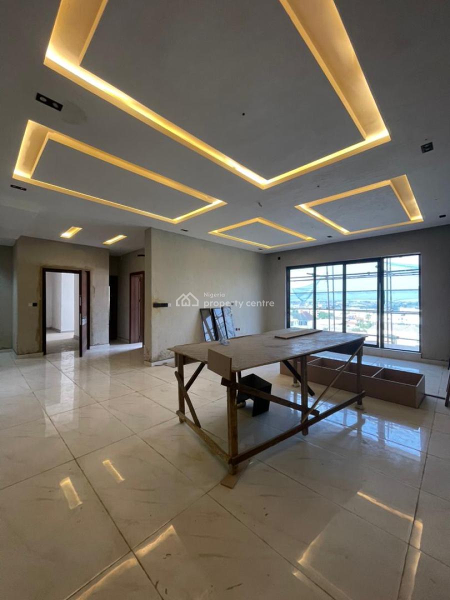 a High-end and Exquisitely Finished 4-bedrooms Penthouse, Ikeja Gra, Ikeja, Lagos, Block of Flats for Sale