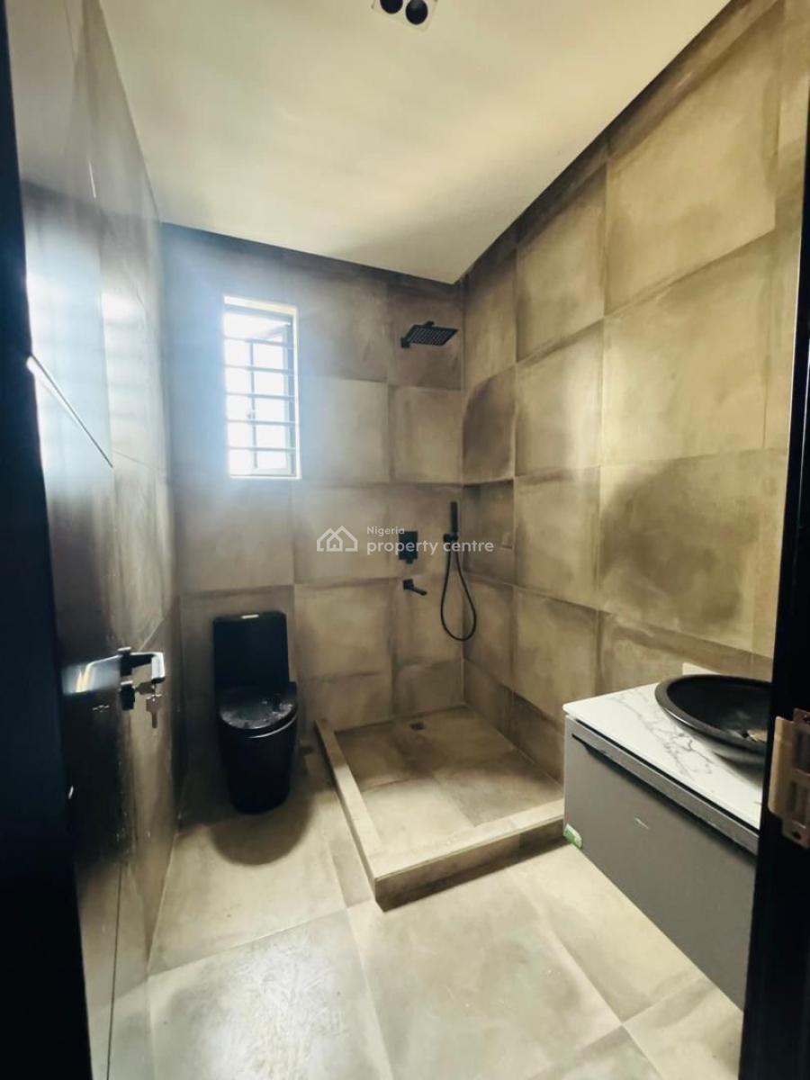 Stunning 5 Bedroom Fully Detached Duplex with Bq in a Serene Location., Spacious Room|secured Estate|proximity to Airport, Ikeja Gra, Ikeja, Lagos, Detached Duplex for Sale