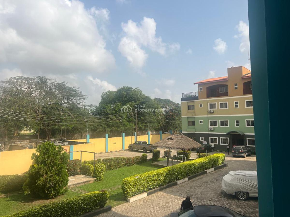 Luxury 2 Bedroom Flat, Jembewon Road, Onireke, Ibadan, Oyo, Flat / Apartment for Sale