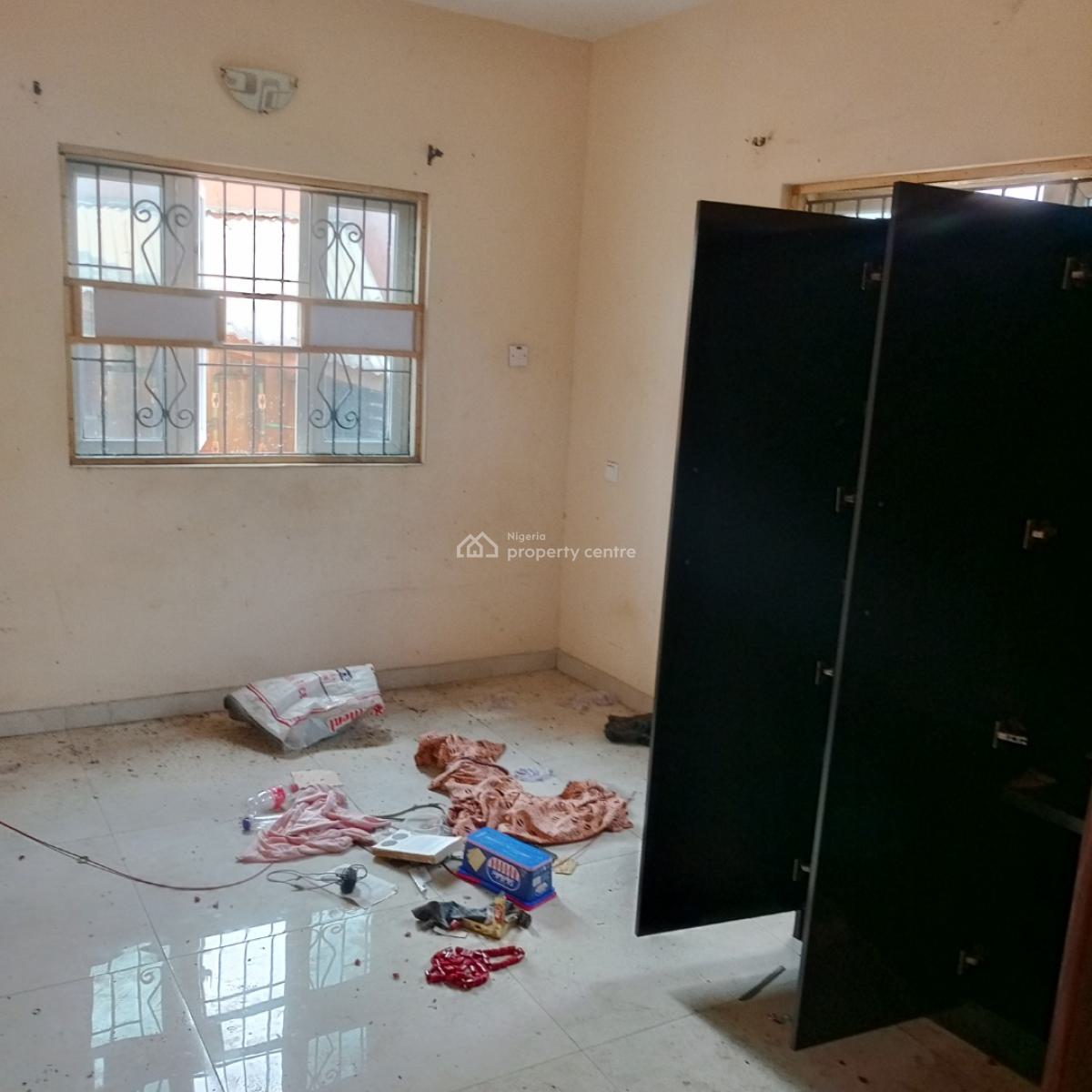 Spacious and Sharp 3bedroom Apartment (downstairs), Badore Ajah-lekki, Badore, Ajah, Lagos, Flat / Apartment for Rent