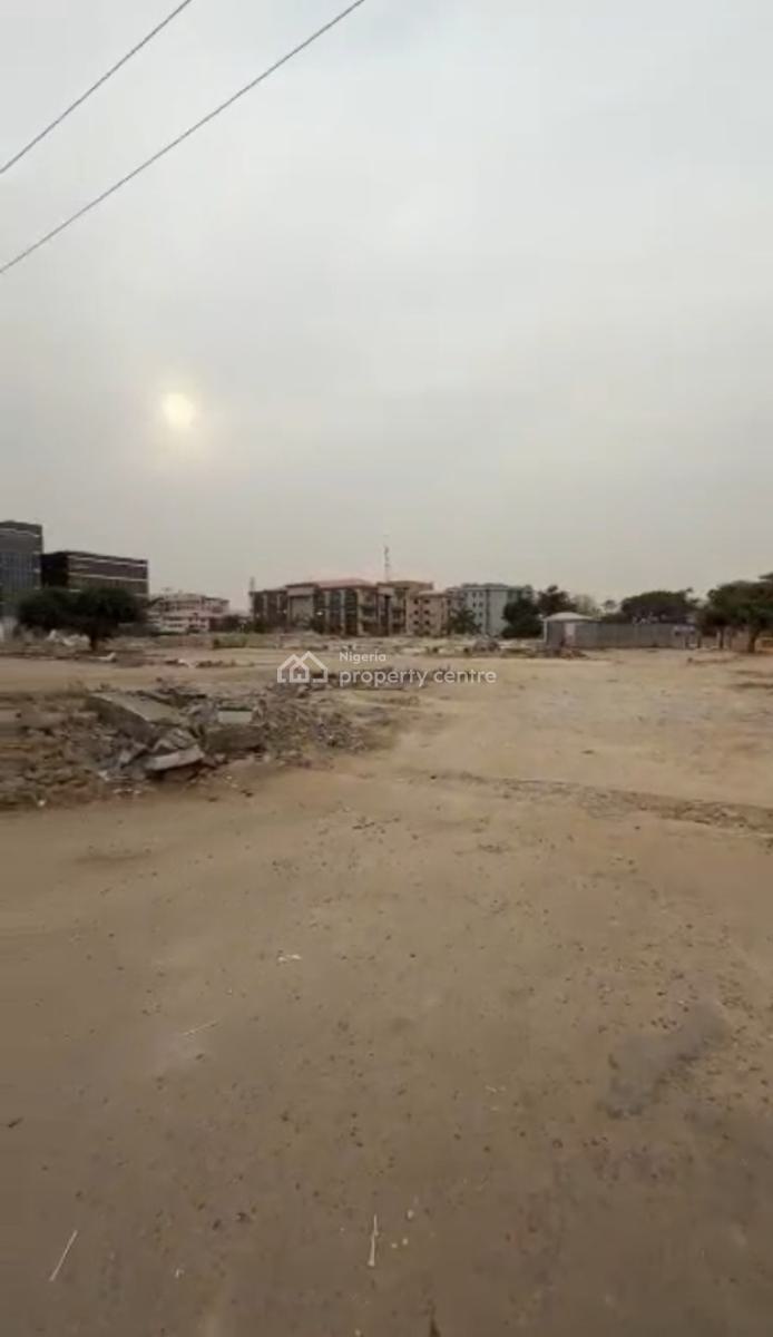 Well Positioned 7400sqm of Commercial Unspecified Land with C of O, Along Ahmadu Bello Express Way, Garki, Abuja, Commercial Land for Sale