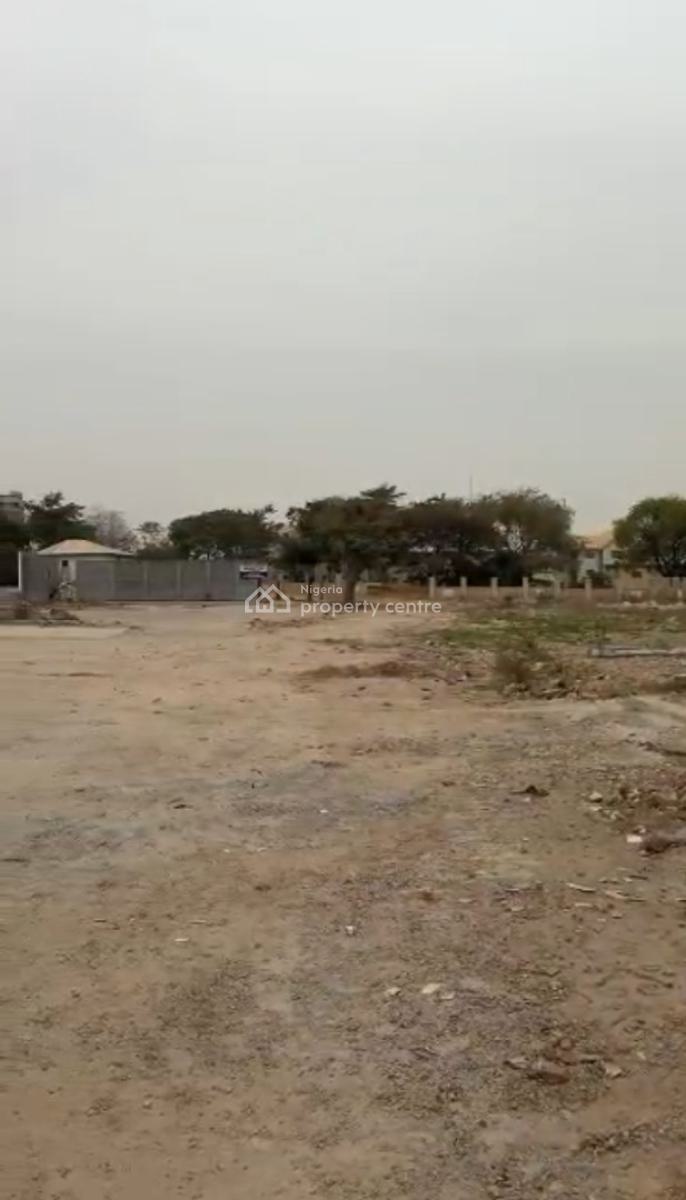 Well Positioned 7400sqm of Commercial Unspecified Land with C of O, Along Ahmadu Bello Express Way, Garki, Abuja, Commercial Land for Sale