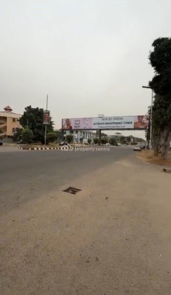 Well Positioned 7400sqm of Commercial Unspecified Land with C of O, Along Ahmadu Bello Express Way, Garki, Abuja, Commercial Land for Sale