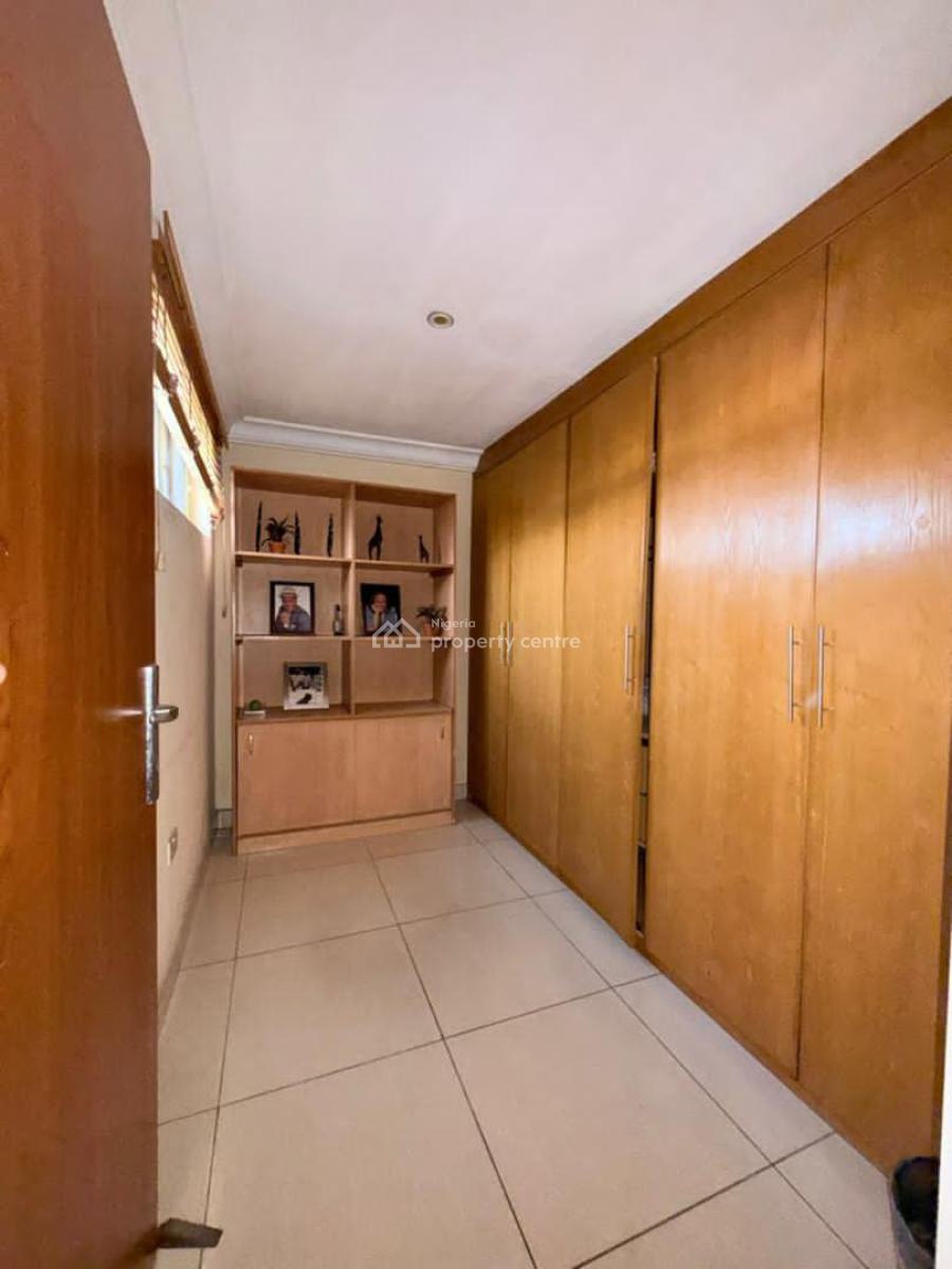 a Well Maintained, Self Serviced 5 Bedroom Semi Detached House, Folashade Awe Street, Lekki, Lagos, Semi-detached Duplex for Rent