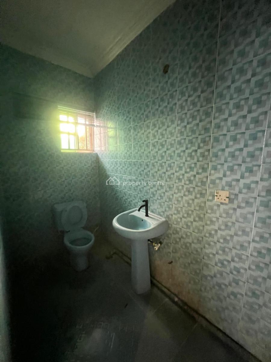 Standard 3 Bedroom in a Secured Neighborhood, Ologolo, Ologolo, Lekki, Lagos, Flat / Apartment for Rent