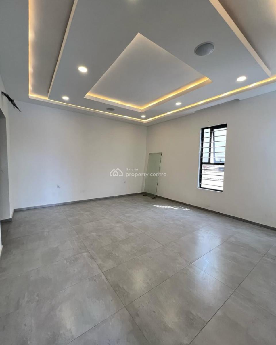 Self-serviced and Self-compound and Come with Your Own Generator 4 Bed, Lekki Phase 1, Lekki, Lagos, House for Rent