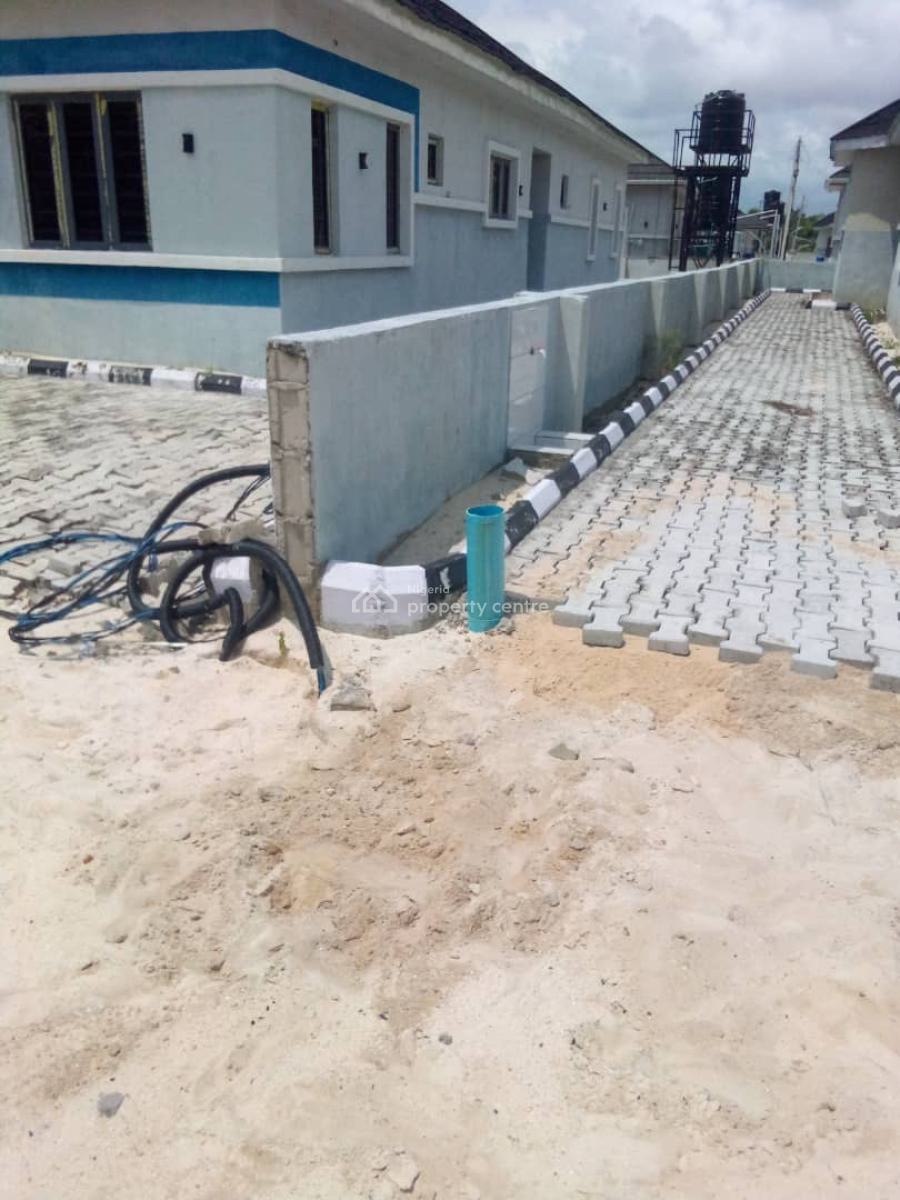 Newly Built 3 Bedroom Flat with Bq in a Secured Estate at Awoyaya, Peak Estate, Awoyaya, Ibeju Lekki, Lagos, Detached Bungalow for Rent