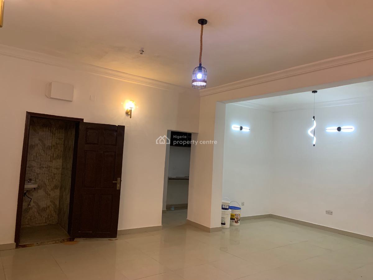 Spacious Clean Standard and Luxurious 3bedroom Apartment in an Estate, Chevron, Lekki, Lagos, Flat / Apartment for Rent
