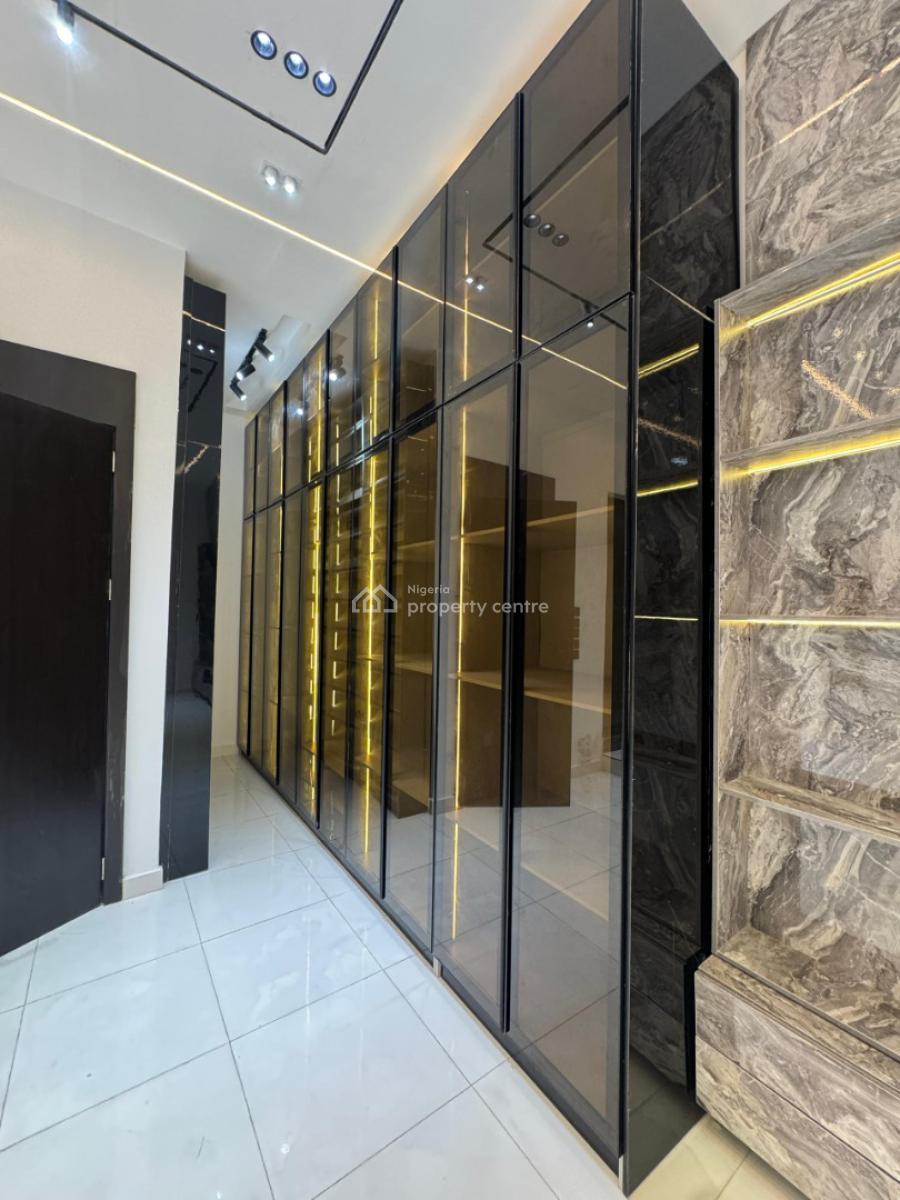 Magnificent 5  Beds with a Private Pool, Chevron Drive, Lekki, Lagos, Detached Duplex for Sale