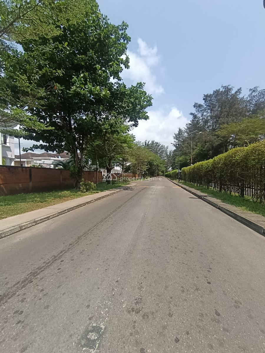 Studio Apartment with Personal Prepaid Meter in a Secure High Calibre, Carlton Gate Estate Chevron Drive 🔰, Lekki, Lagos, Self Contain (single Rooms) for Rent