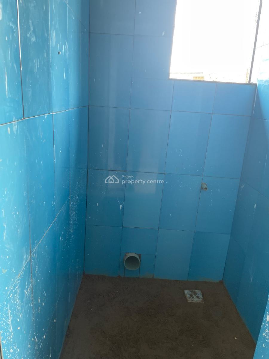 Room Self Contain, Fadeyi Bus Stop, Fadeyi, Shomolu, Lagos, Self Contain (single Rooms) for Rent