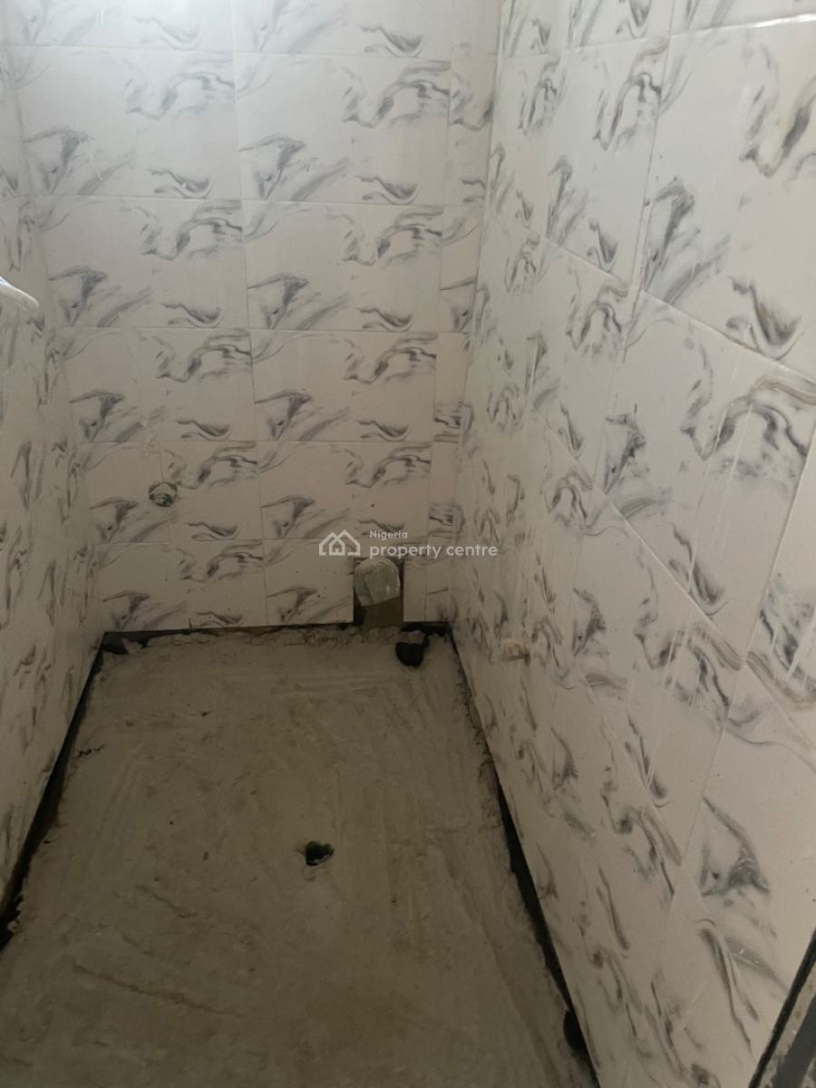 Room Self Contain, Pedro Road, Shomolu, Lagos, Self Contain (single Rooms) for Rent