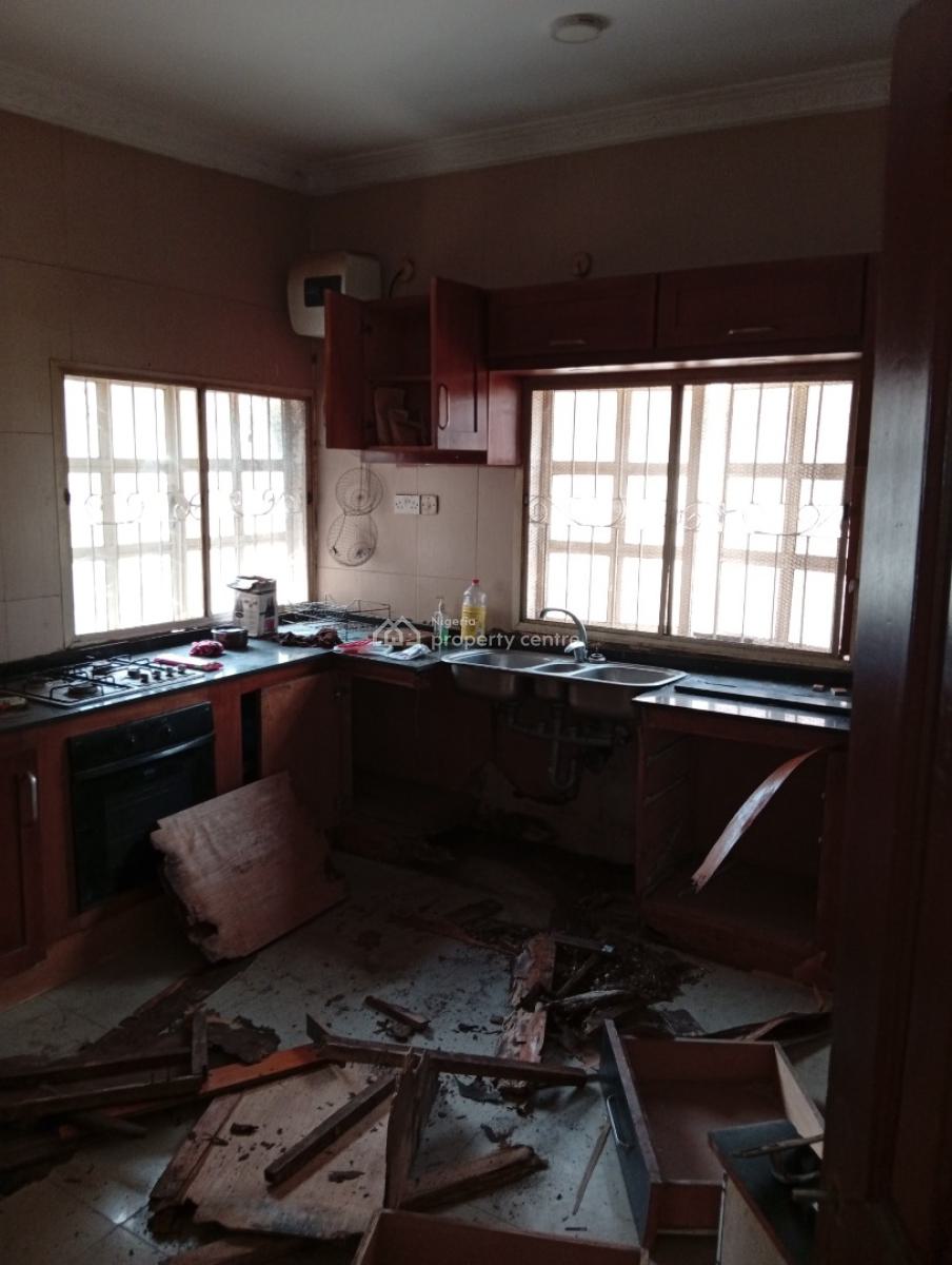 4 Bedroom Semi Detached Duplex, Magodo Phase 1, Gra Phase 1, Magodo, Lagos, Detached Duplex for Rent