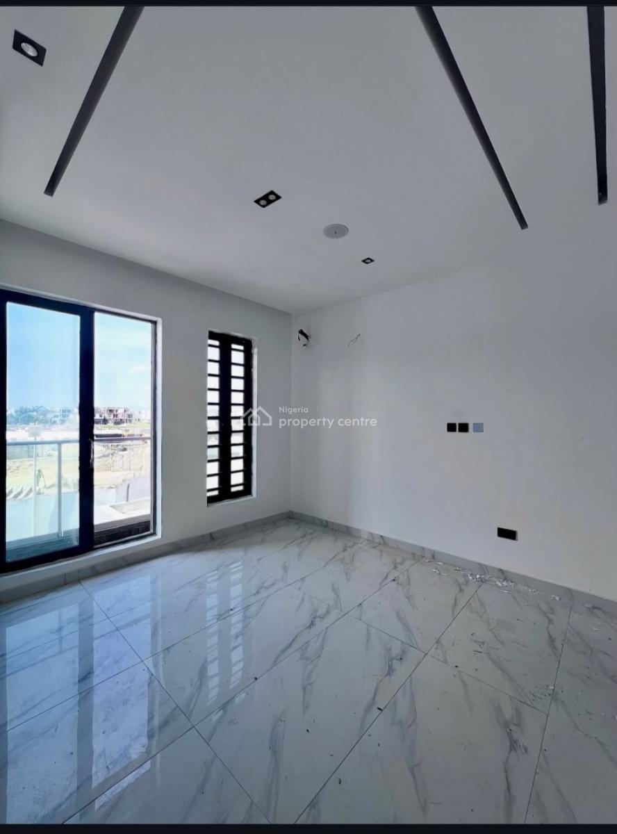 3 Bedroom Spacious Apartment and a Pool, Ikate Lekki, Lekki, Lagos, Block of Flats for Sale