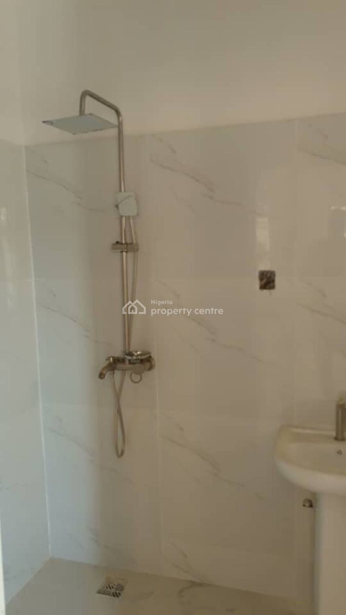 Well-built -semi Finished Serviced 3-bedroom En-suite Upstairs Flat, Alpha Beach Road, Igbo Efon, Lekki, Lagos, Flat / Apartment for Sale