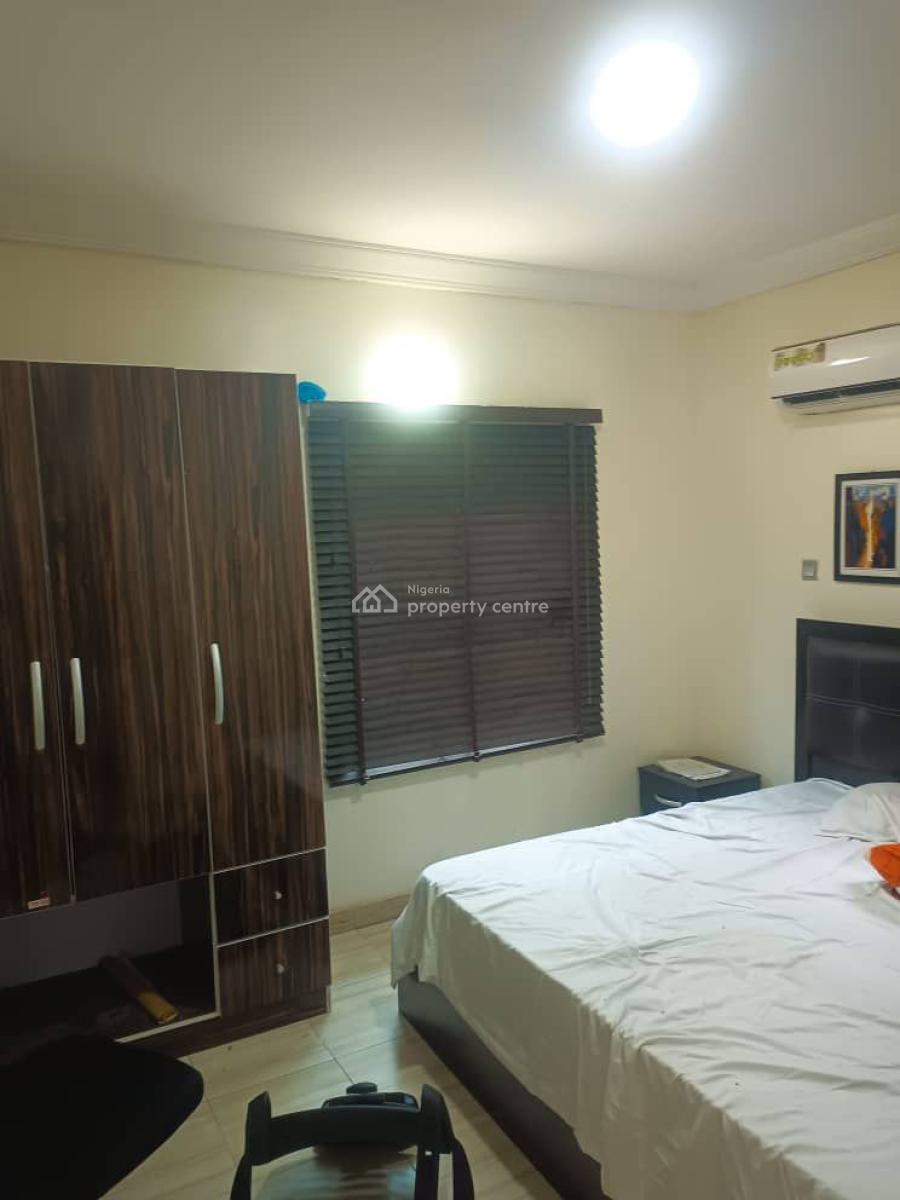 Clean Standard Ensuit 3 Bedroom Apt Up and Ground Floor, Ikota Gra, Ikota, Lekki, Lagos, Flat / Apartment for Rent