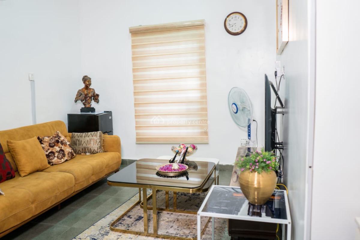 Fully Furnished 1 Bedroom Apartment, Ikota, Lekki, Lagos, Flat / Apartment for Sale