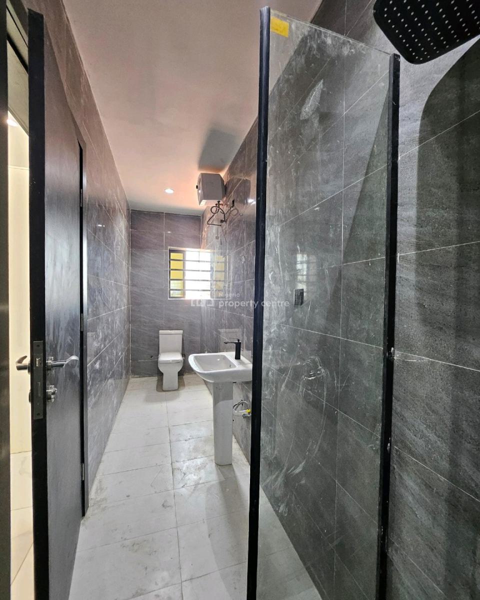 New Ensuit 3 Bedroom Luxury Apt + Bq Smart House with Pool/ Gym, in a Serene Environment, Lekki Phase 1, Lekki, Lagos, Flat / Apartment for Rent