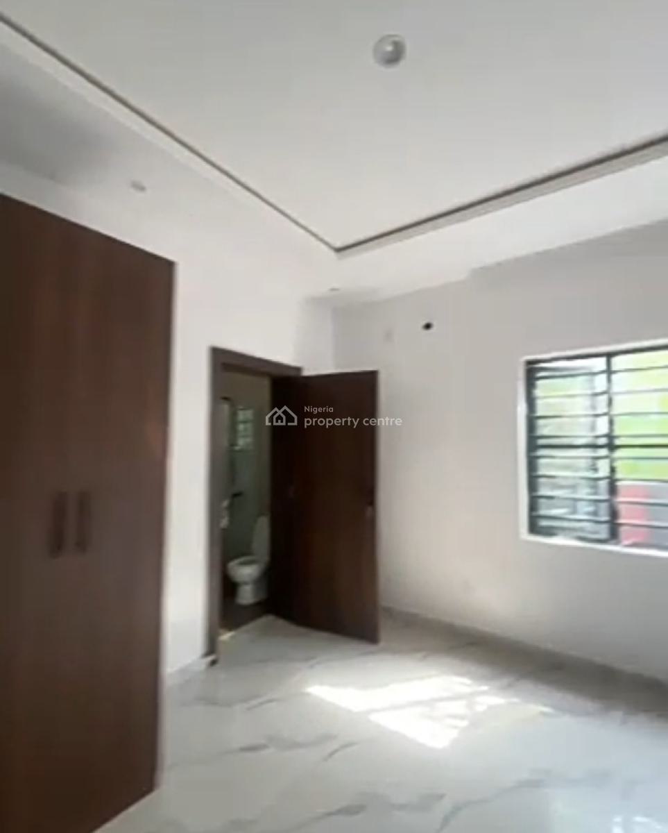 Modern and Spacious 2 Bedroom Apartment  @; Ologolo { Video}, Ologolo, Lekki, Lagos, Flat / Apartment for Rent