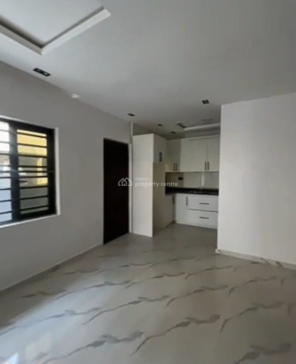 Modern and Spacious 2 Bedroom Apartment  @; Ologolo { Video}, Ologolo, Lekki, Lagos, Flat / Apartment for Rent