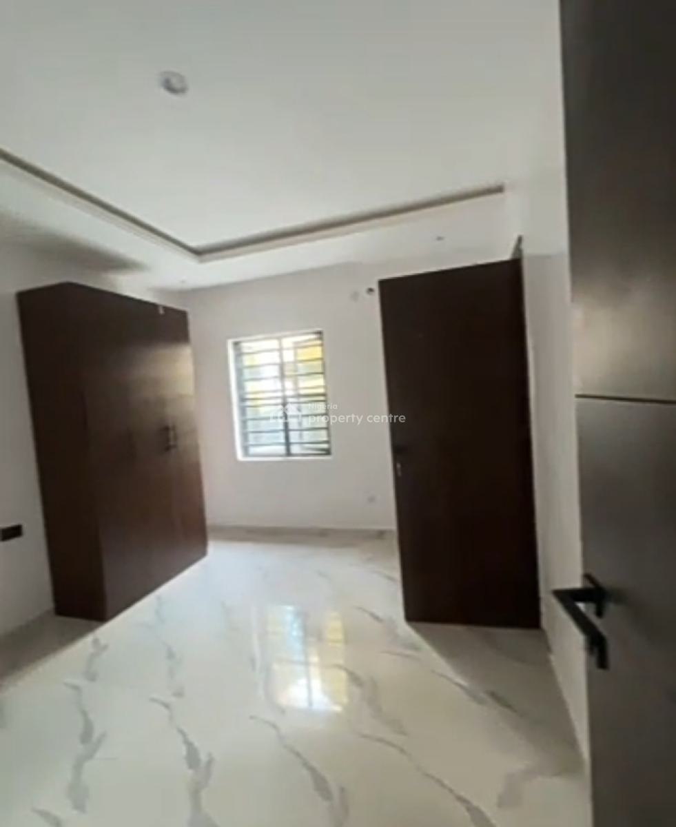 Modern and Spacious 2 Bedroom Apartment  @; Ologolo { Video}, Ologolo, Lekki, Lagos, Flat / Apartment for Rent