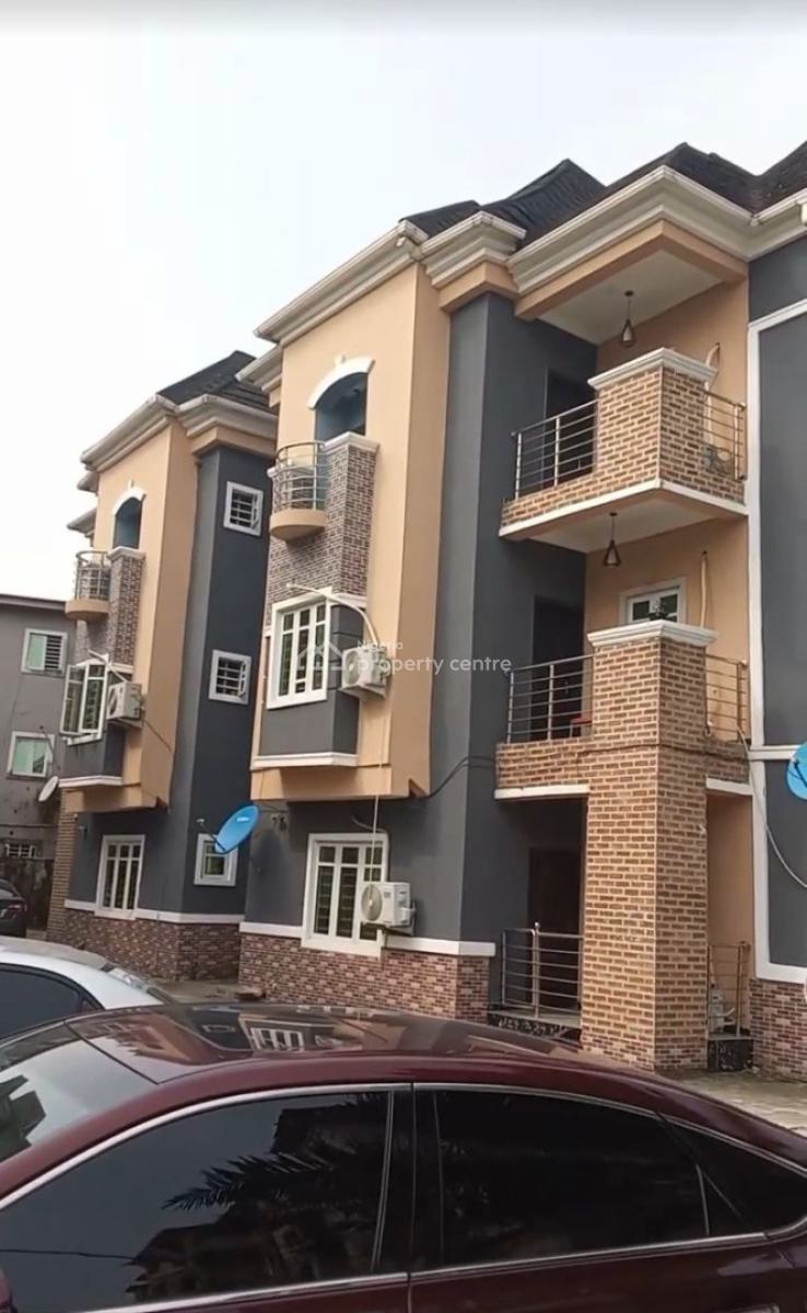 Distress: 6 Units of 2 Bedroom Apartments in Pristine Condition, Sangotedo, Ajah, Lagos, Block of Flats for Sale