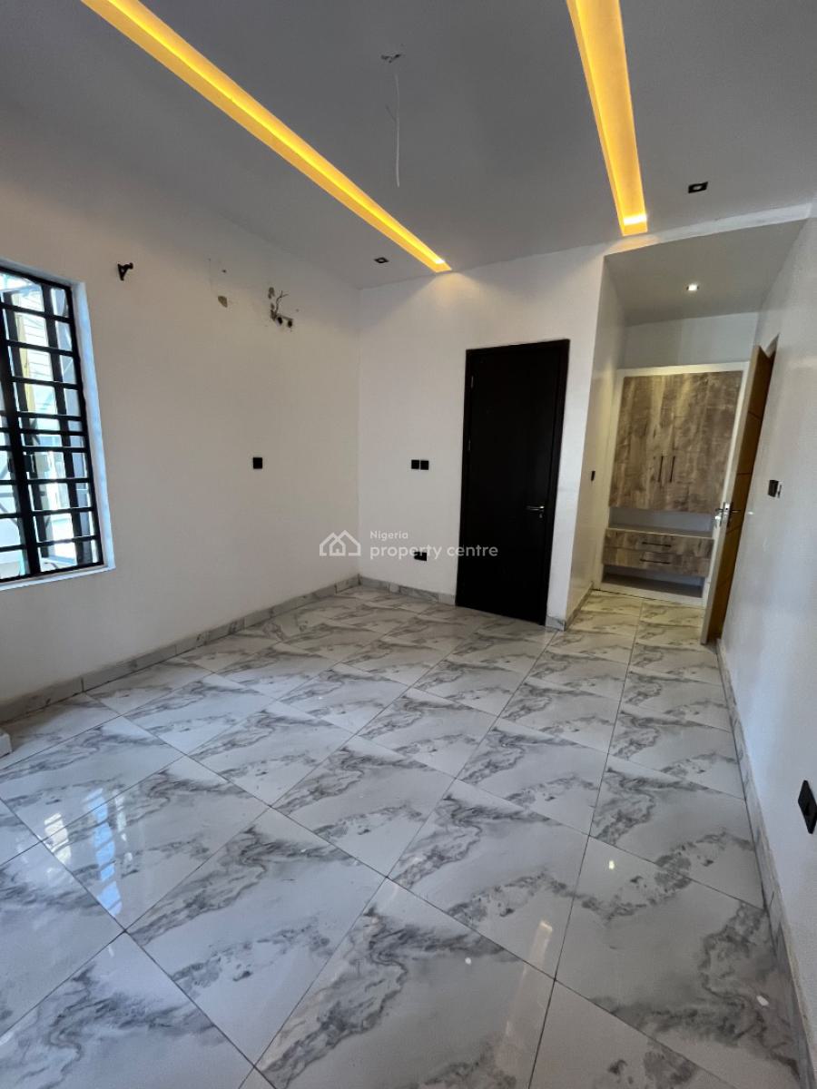 Spacious 2 Bedroom Apartment in a Secured and Flood Free Neighborhood, Ilasan, Ikate, Lekki, Lagos, Flat / Apartment for Rent