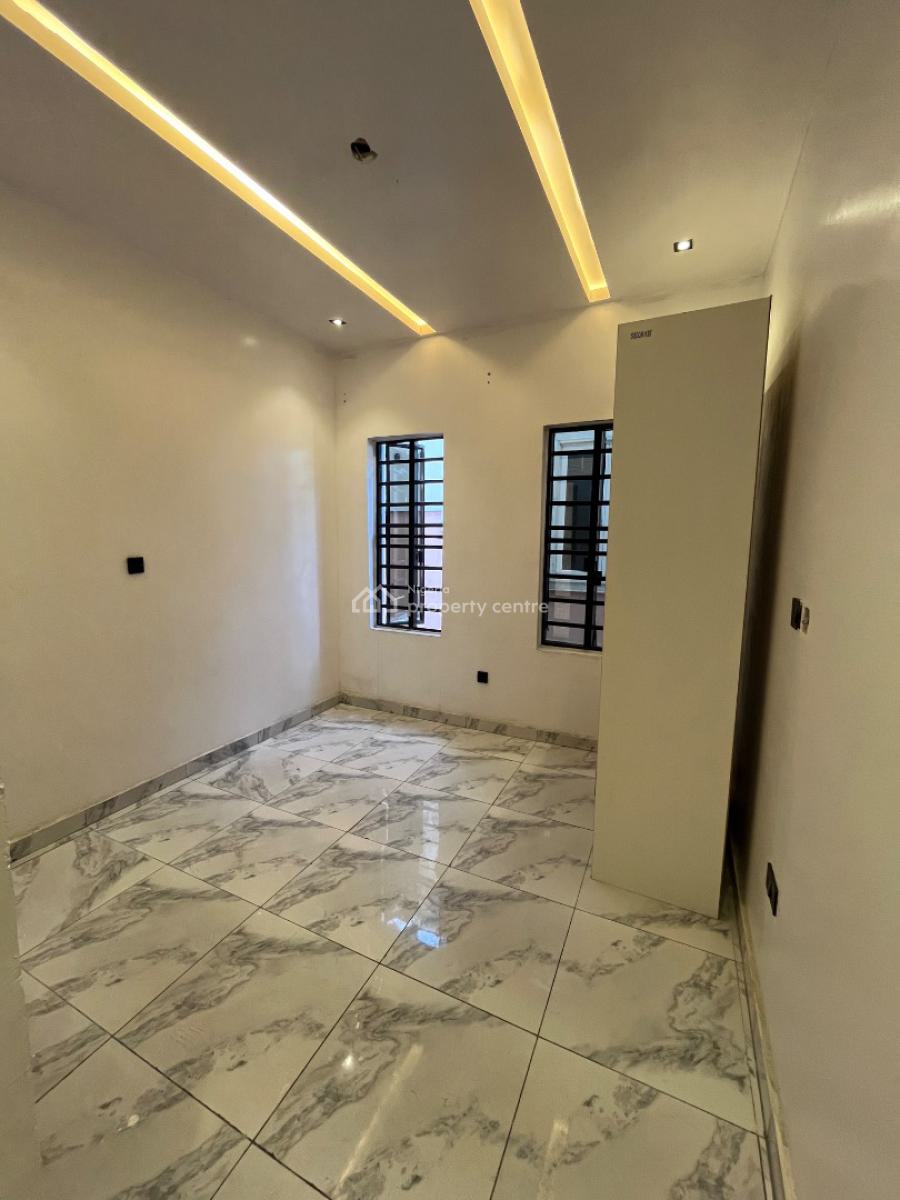Spacious 2 Bedroom Apartment in a Secured and Flood Free Neighborhood, Ilasan, Ikate, Lekki, Lagos, Flat / Apartment for Rent