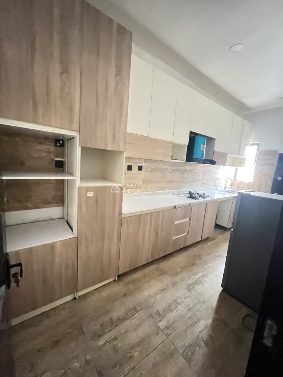 Spacious 2 Bedroom Apartment in a Flood Free Zone, Ilasan, Ikate, Lekki, Lagos, Flat / Apartment for Rent