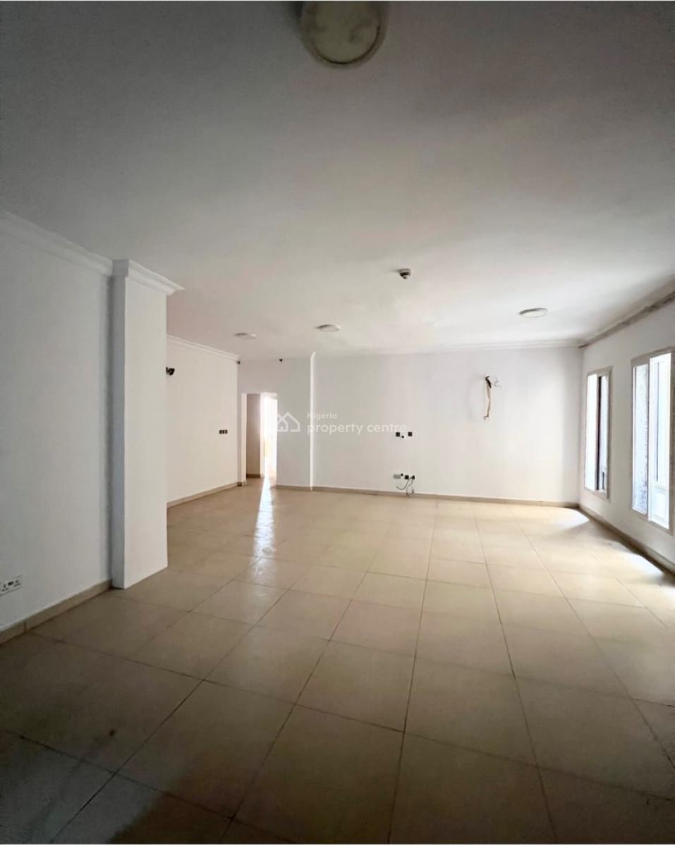 Massive 3 Bedroom Apartment in a Serene, Spar Road, Ikate, Lekki, Lagos, Flat / Apartment for Rent