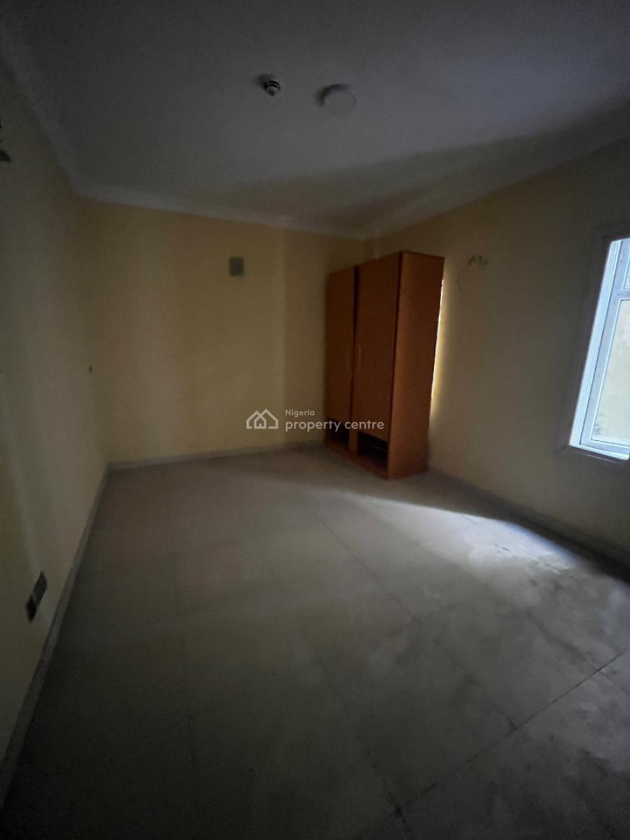 Massive 3 Bedroom Apartment in a Serene Environment, Spar Road, Ikate, Lekki, Lagos, Flat / Apartment for Rent