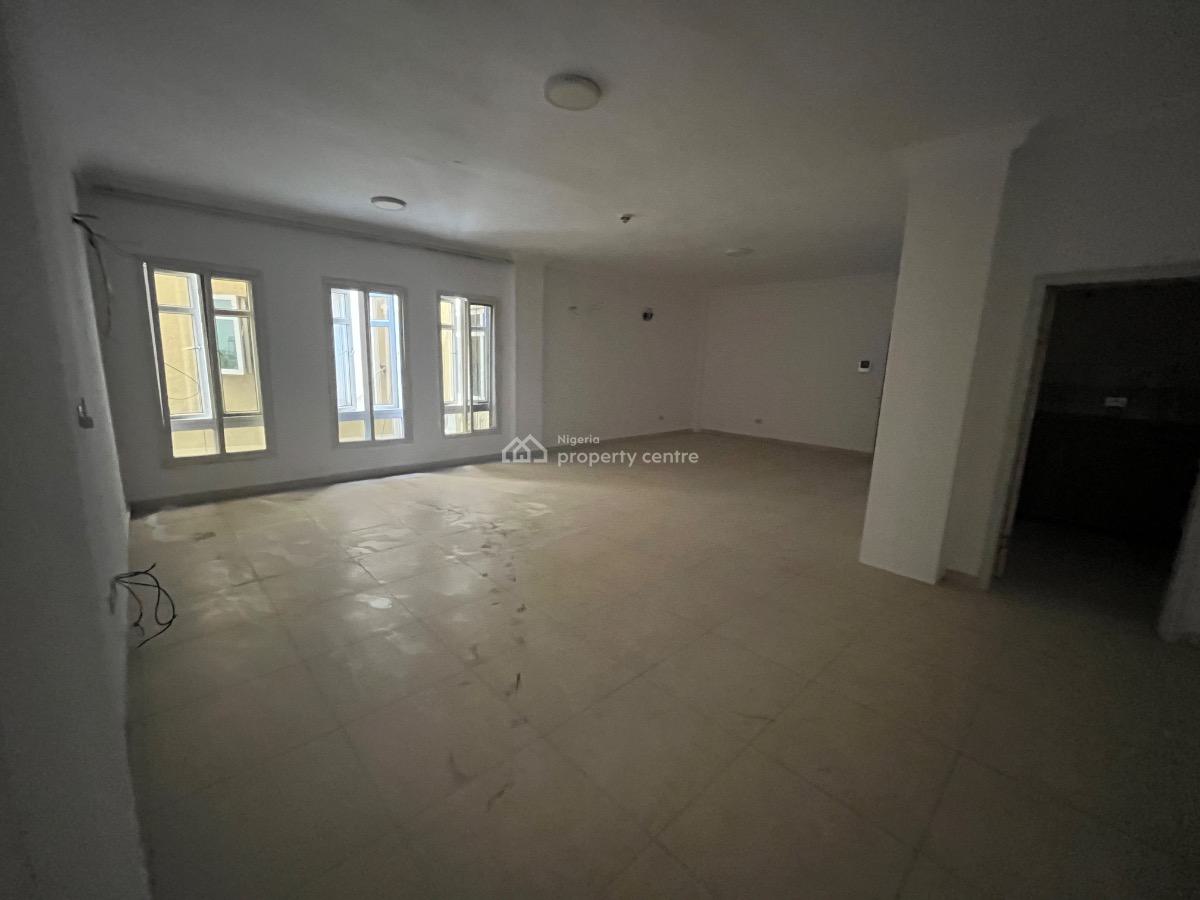 Massive 3 Bedroom Apartment in a Serene Environment, Spar Road, Ikate, Lekki, Lagos, Flat / Apartment for Rent