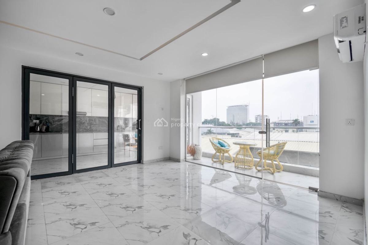 2bedroom Maisonette in Lekki Phase 1 with Ps5, Bathtub & Swimming Pool, Lekki Phase 1, Lekki, Lagos, House Short Let